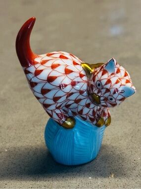 Herend -Hand-Painted red fish-scale and Gild Porcelain Cat, Blue Yarn.
